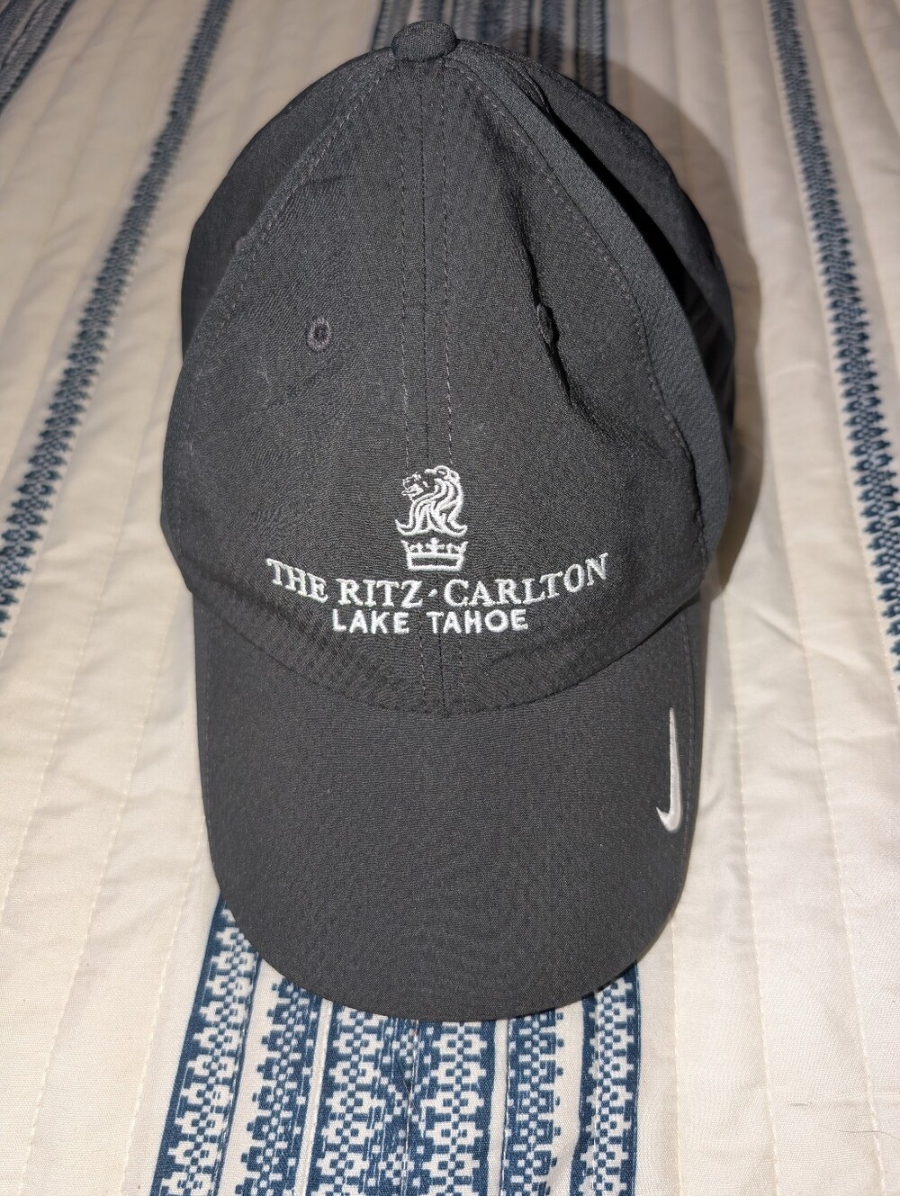 Nike Golf Heritage86 Ritz-Carlton Lake Tahoe Performance Hat Dark Charcoal Gray